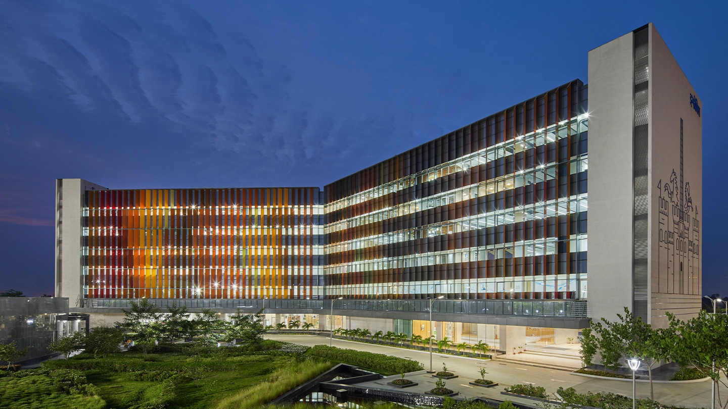 Infosys Cuts Fiscal 2027 Growth Outlook as AI Pricing Pressure Tests IT Demand